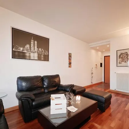 Anna Apartment